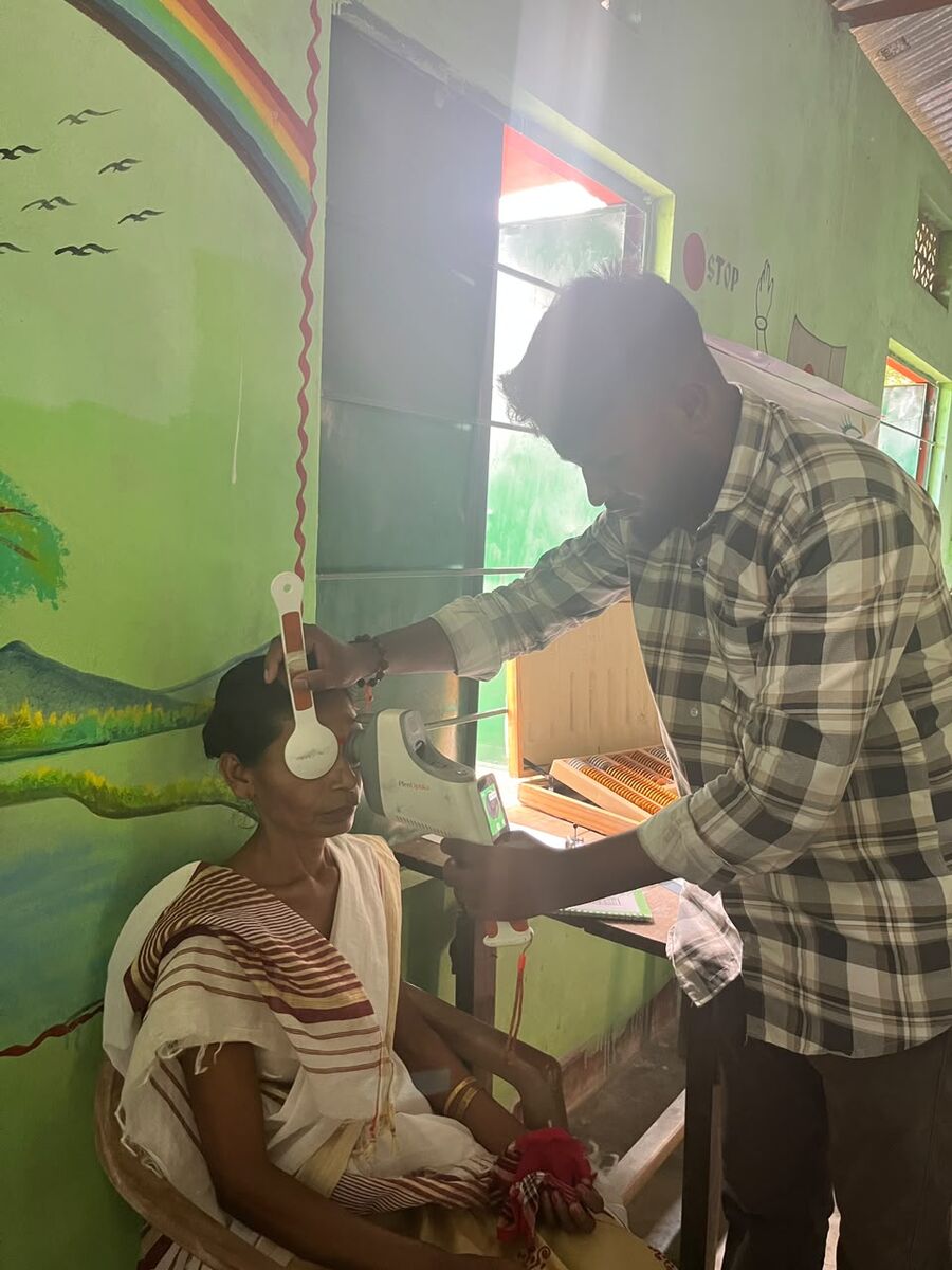 Eye screening at the Rangoli Joriguri camp