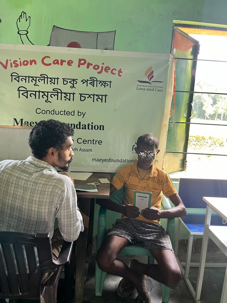 Eye screening at the Rangoli Joriguri camp